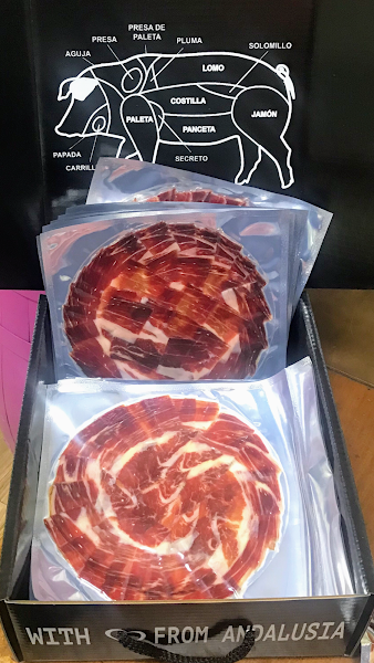Degustación con vinos y tablas de ibéricos